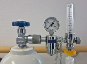 Gas cylinder